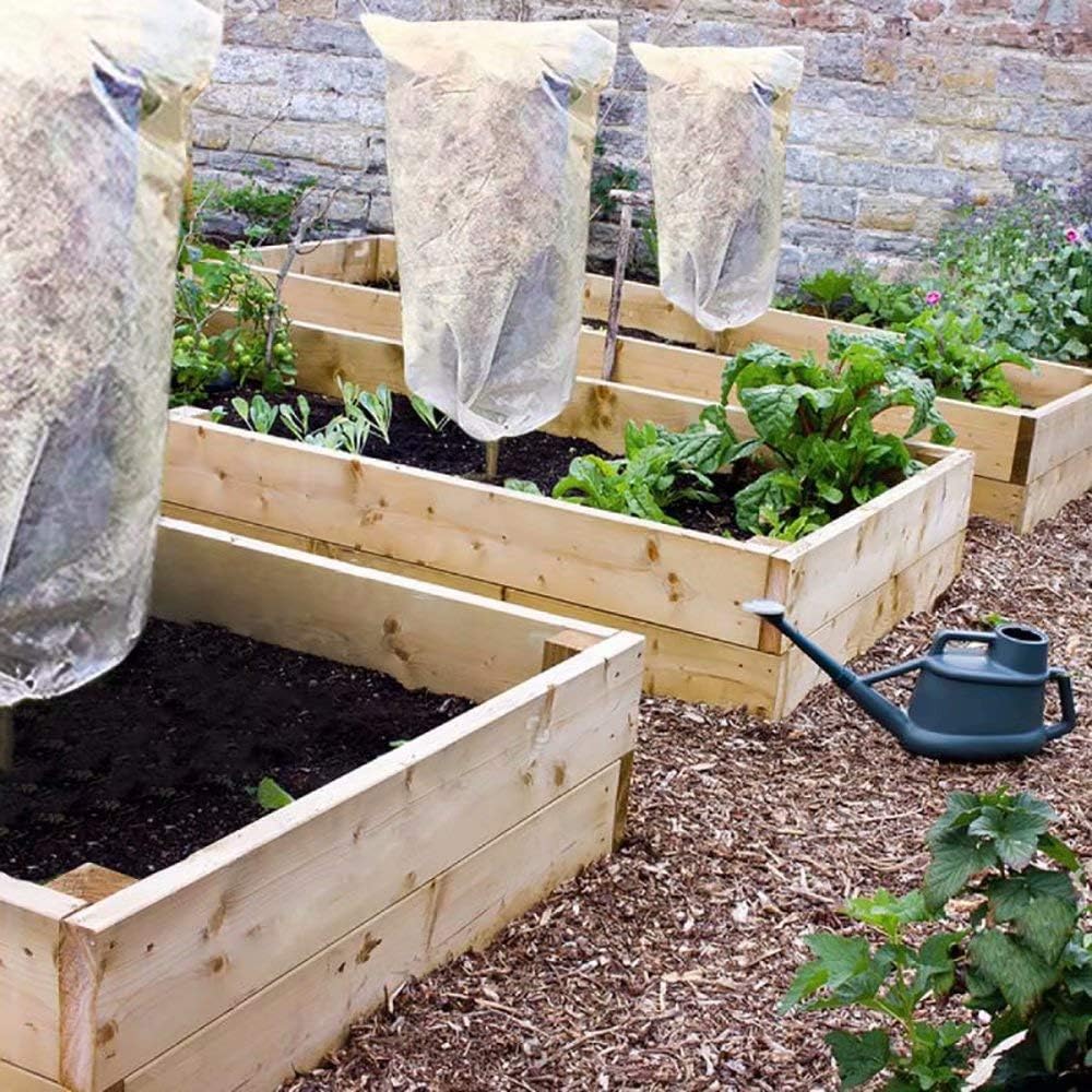 Agfabric Plant Covers Freeze Protection 0.9oz 108"x96" Warm Worth Plant Cover for Frost Protection,White