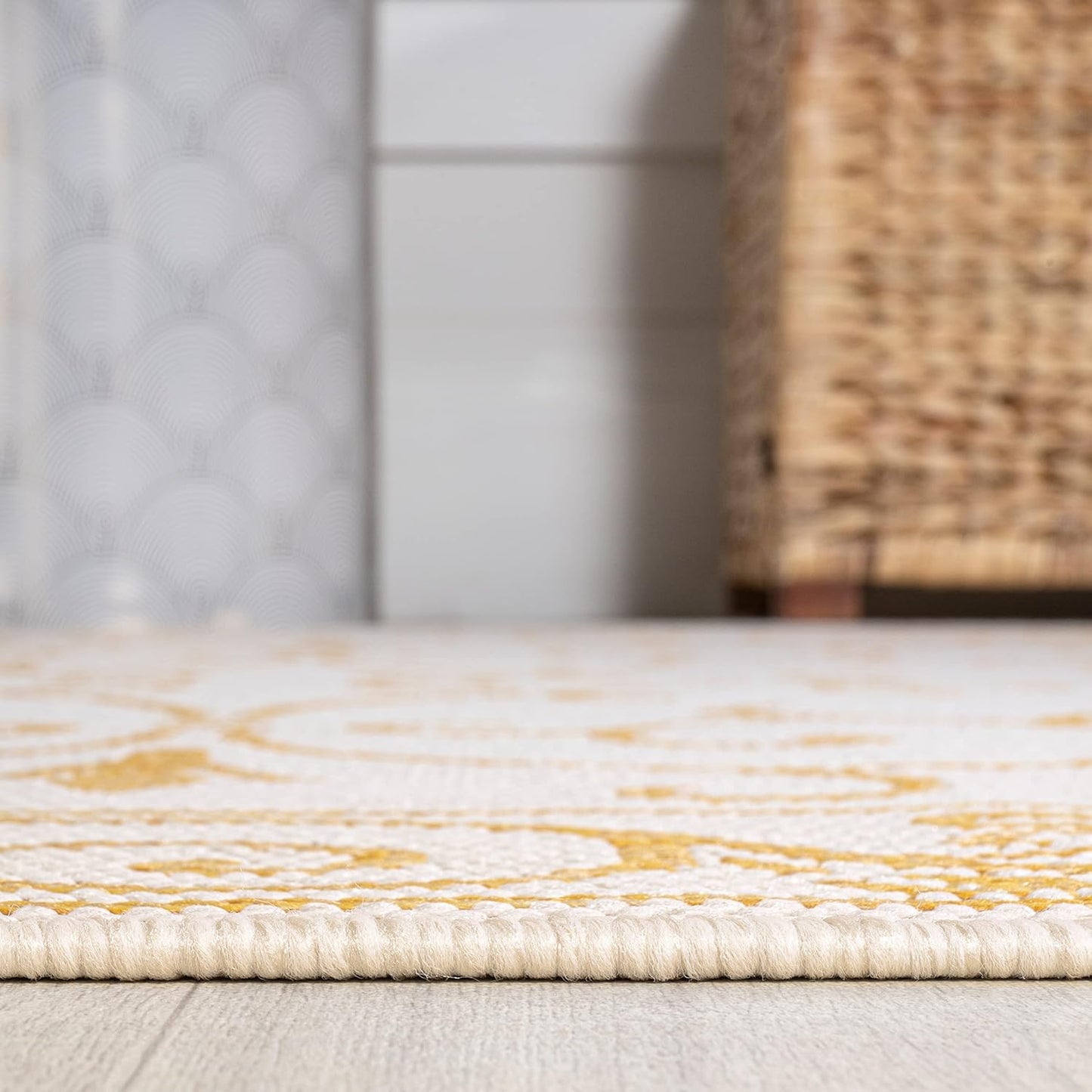 JONATHAN Y SMB106M-28 Charleston Vintage Filigree Textured Weave Indoor Outdoor Runner Rug, Classic, Traditional, Transitional Easy Clean,Bedroom,Kitchen,Backyard,Patio, Non-Shed, Cream/Yellow, 2 X 8