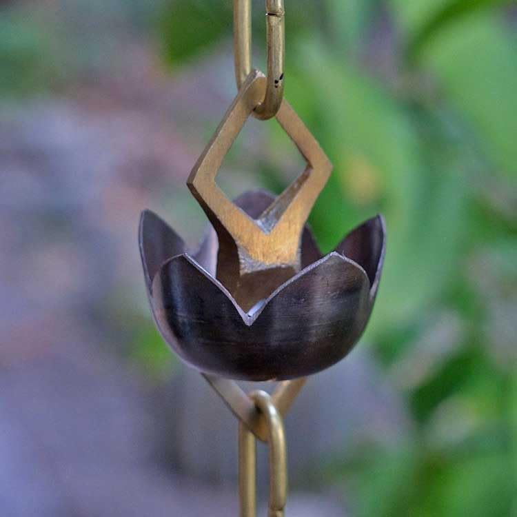 Nutshell Stores Lotus Rain Chain - 15 Feet