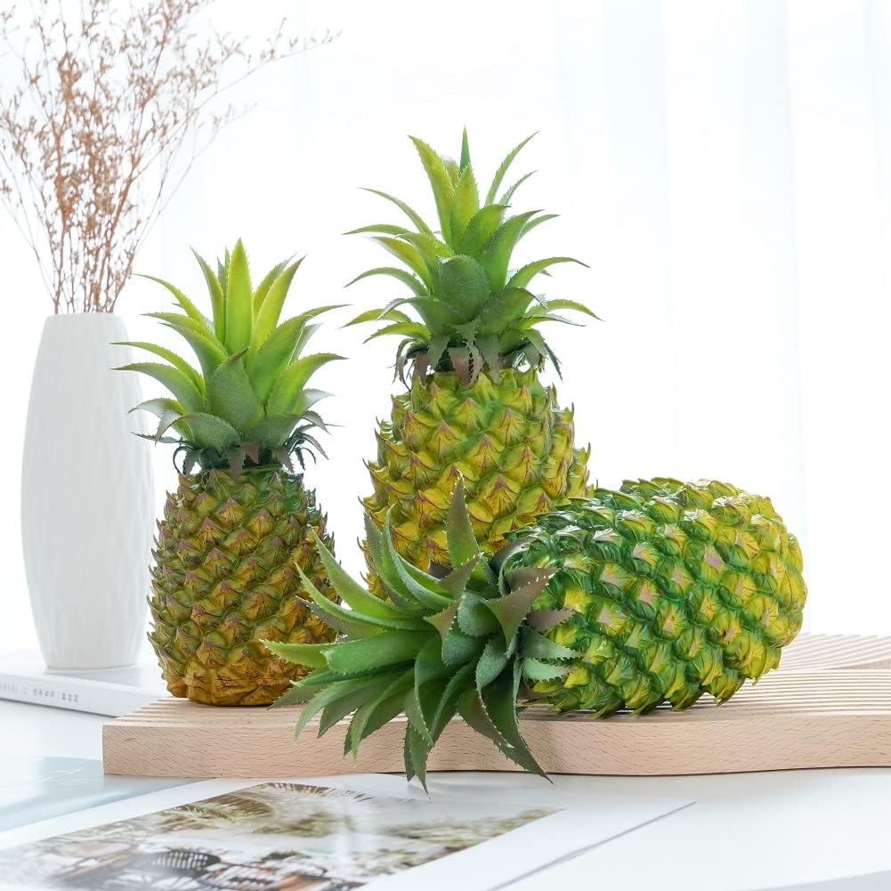 QIRMIZI Artificial Pineapple -Simulated Fruit Decoration, Lifelike Fake Fruit Model, Perfect for Home Decor, Kitchen, Party & Photography Prop – Realistic & Eco-Friendly,Green Small