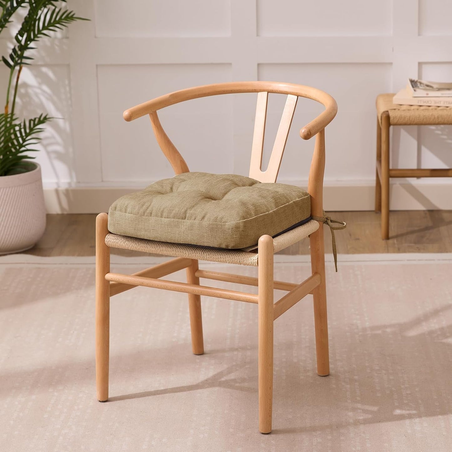 Chair Cushions for Dining Chairs, Dining Chair Cushions, Tufted Indoor Chair Pads with Ties & Non Slip Backing, Seat Cushions for Kitchen Chairs 16.5” x 16.5” x 3.5”, Set of 4, Khaki
