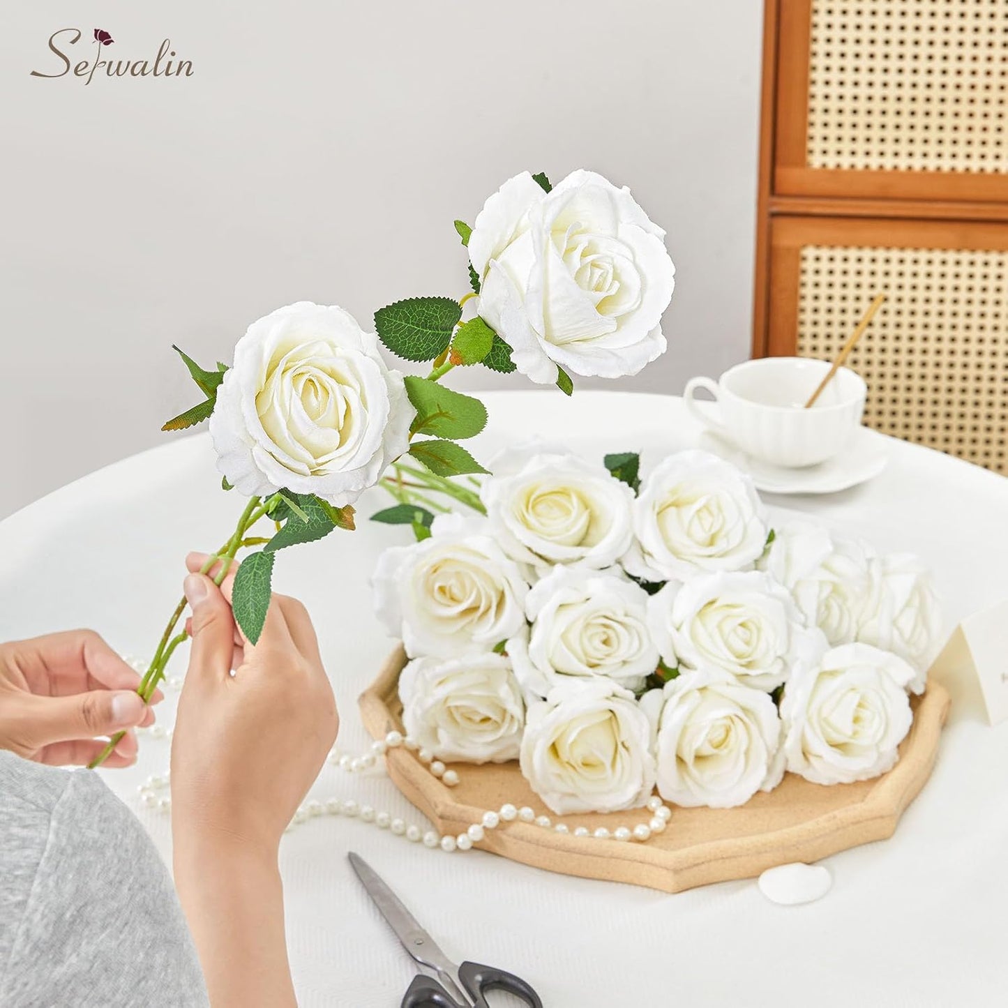 Serwalin 60 PCS White Roses Artificial Flowers, Ivory Fake Artificial Roses, Silk White Roses for Bridal Bouquet Wedding Centerpieces Table Arrangement Party Home Decor