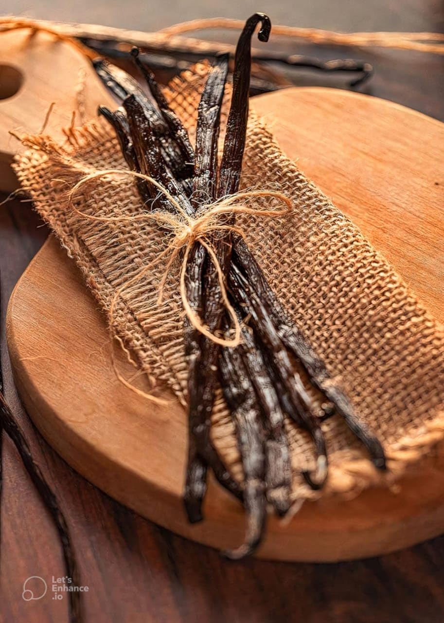 Uganda Vanilla Beans by Pearl Organic Vanilla - 15 Organic Whole Grade A Pods for Homemade Vanilla Extract, Baking & Brewing