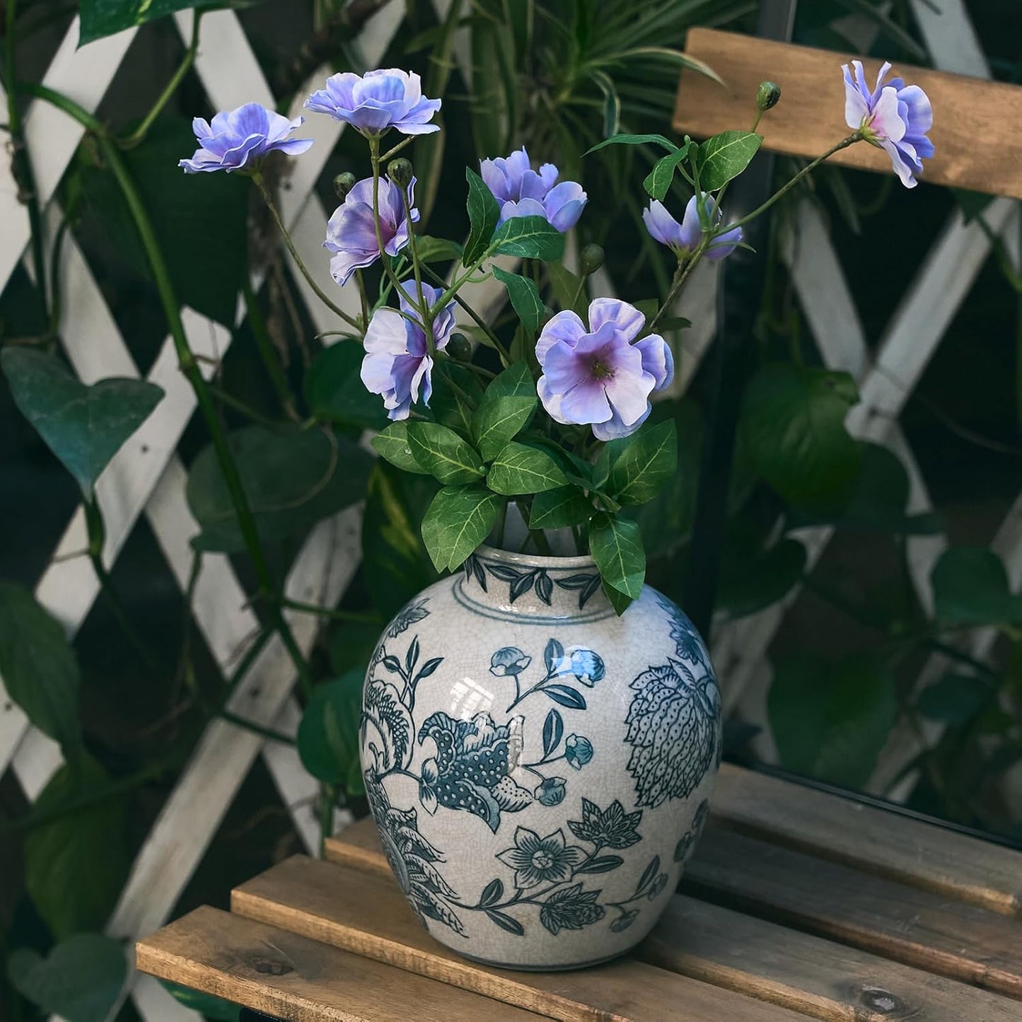SIDUCAL Ceramic Chinoiserie Floral Vase | 6.3 Inch Blue and White Vintage | Retro Ice Cracked Blue and White Porcelain Vase for Table, Living Room, Bathroom Decoration, Shelf Decor, Mantel