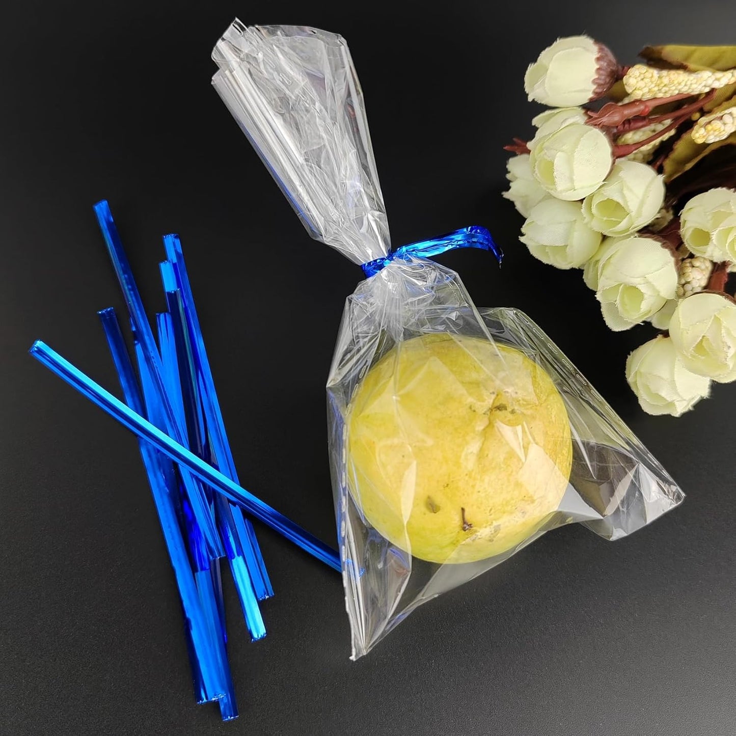 800 Pcs Metal Twist Ties 4 Inches Twist Straps for Bread Bags Candy Bags Snack Bags Halloween Party Cake Favor (Gold)