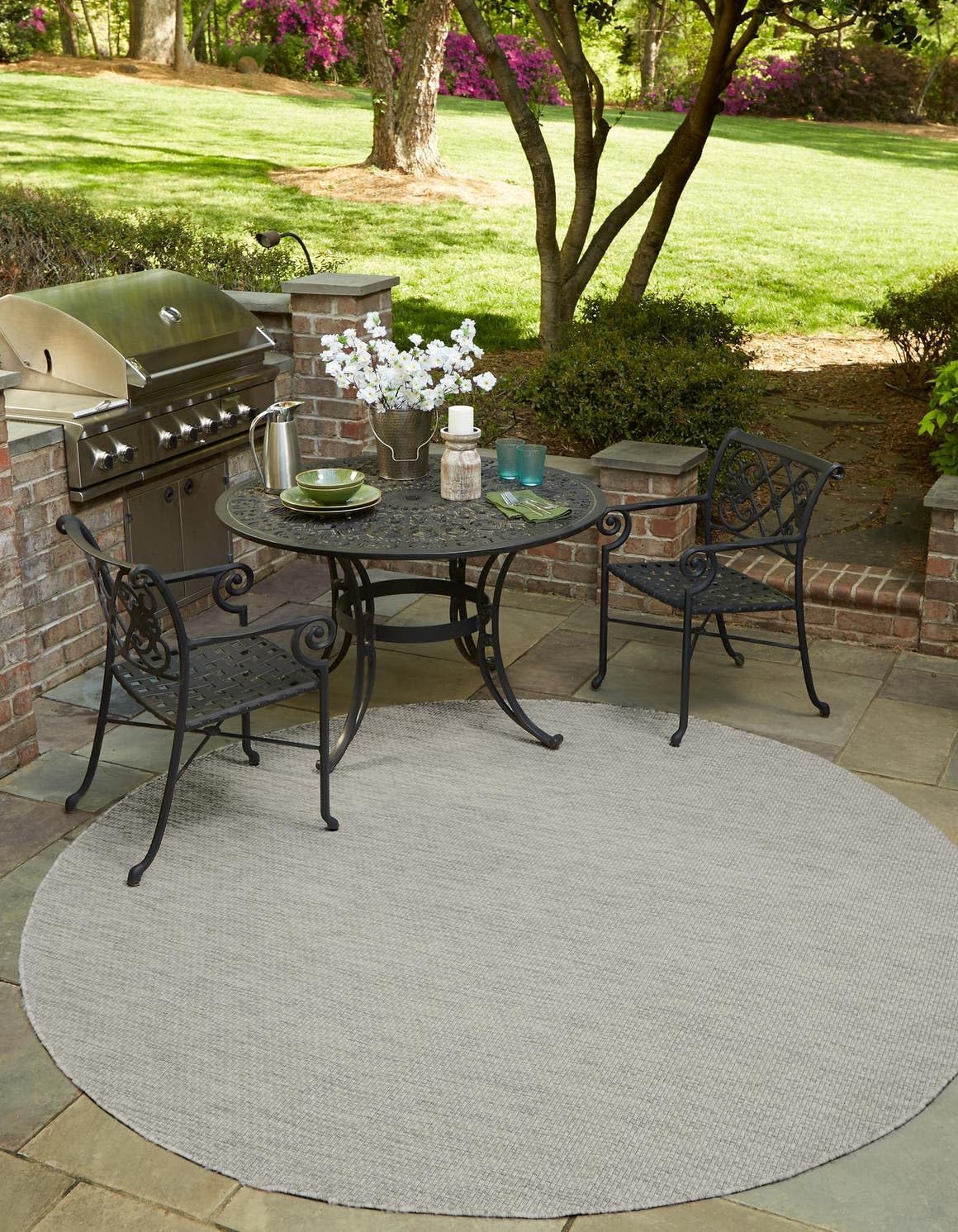 Unique Loom Outdoor Solid Collection Area Rug (10' Round Light Gray/Ivory)