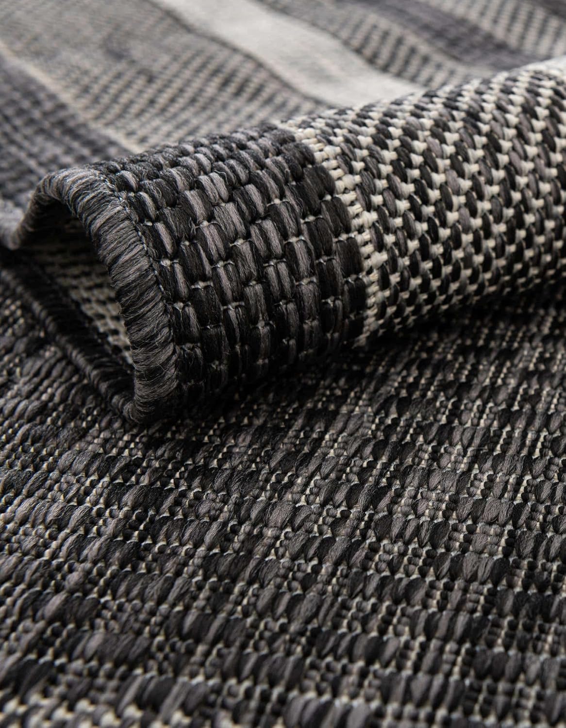 Unique Loom Outdoor Border Collection Area Rug - Soft Border (2' x 8' Runner, Black/ Ivory)