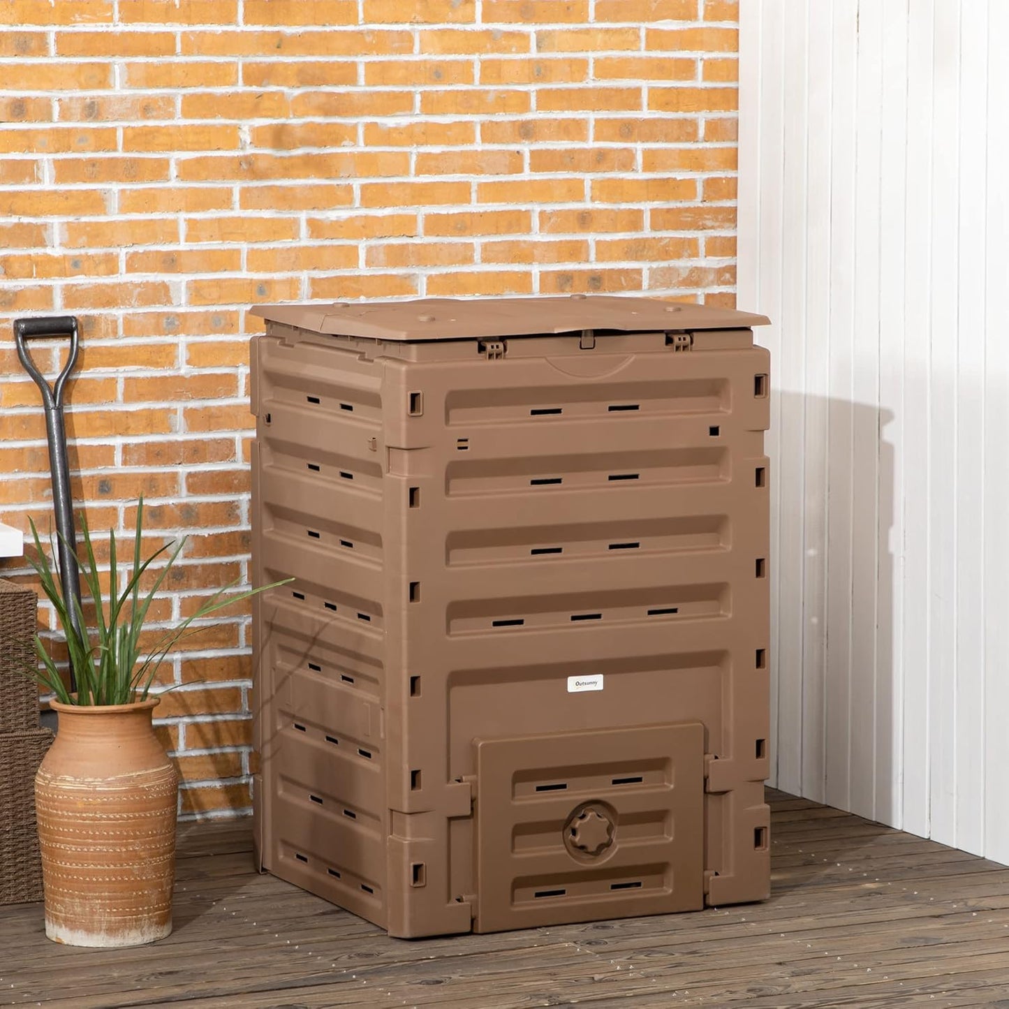 Compost Bin Outdoor 120 Gallon (450L) Garden Composter, BPA Free, with 80 Vents and 2 Sliding Doors, Lightweight Outdoor Compost Box for Garden, Kitchen, and Yard Waste, Brown