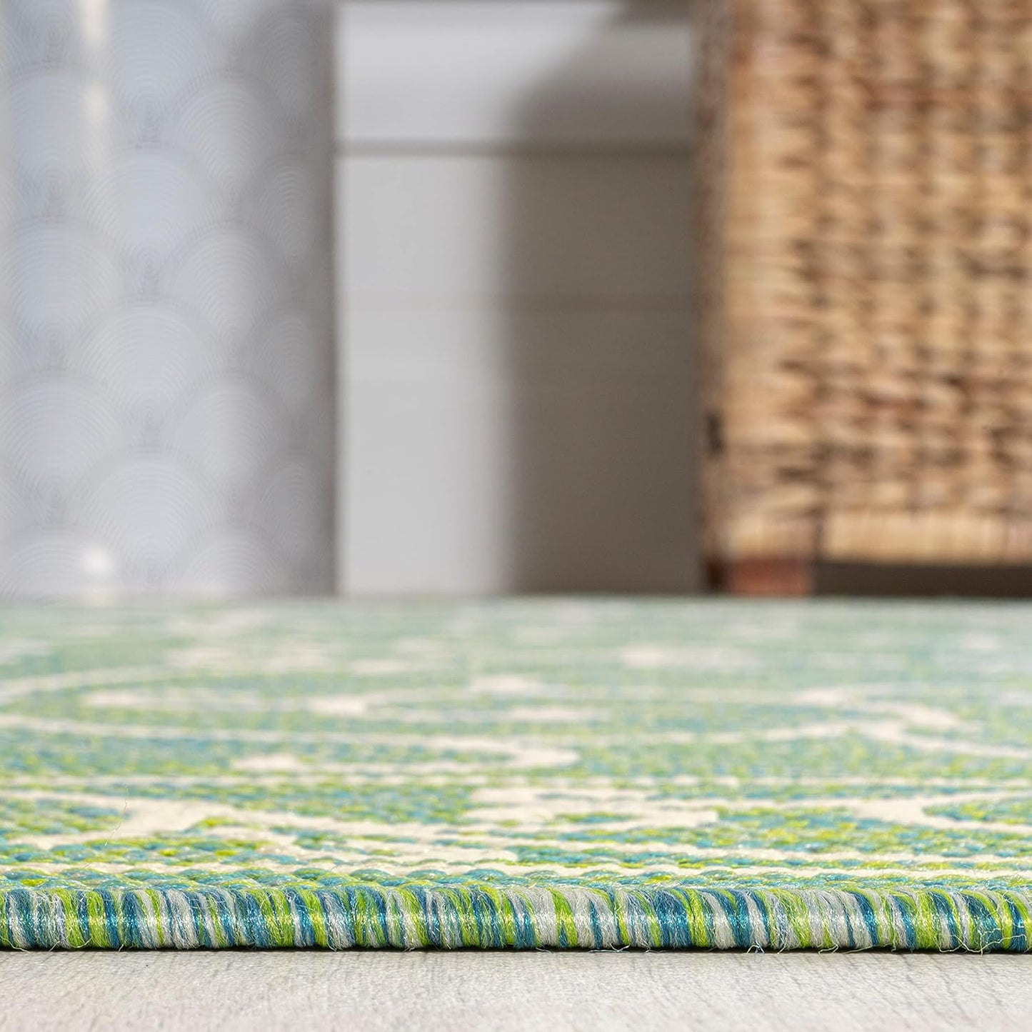 JONATHAN Y SMB106K-28 Charleston Vintage Filigree Textured Weave Indoor Outdoor Runner Rug, Classic, Traditional, Transitional Easy Clean,Bedroom,Kitchen,Backyard,Patio, Non-Shed, Green/Ivory, 2 X 8