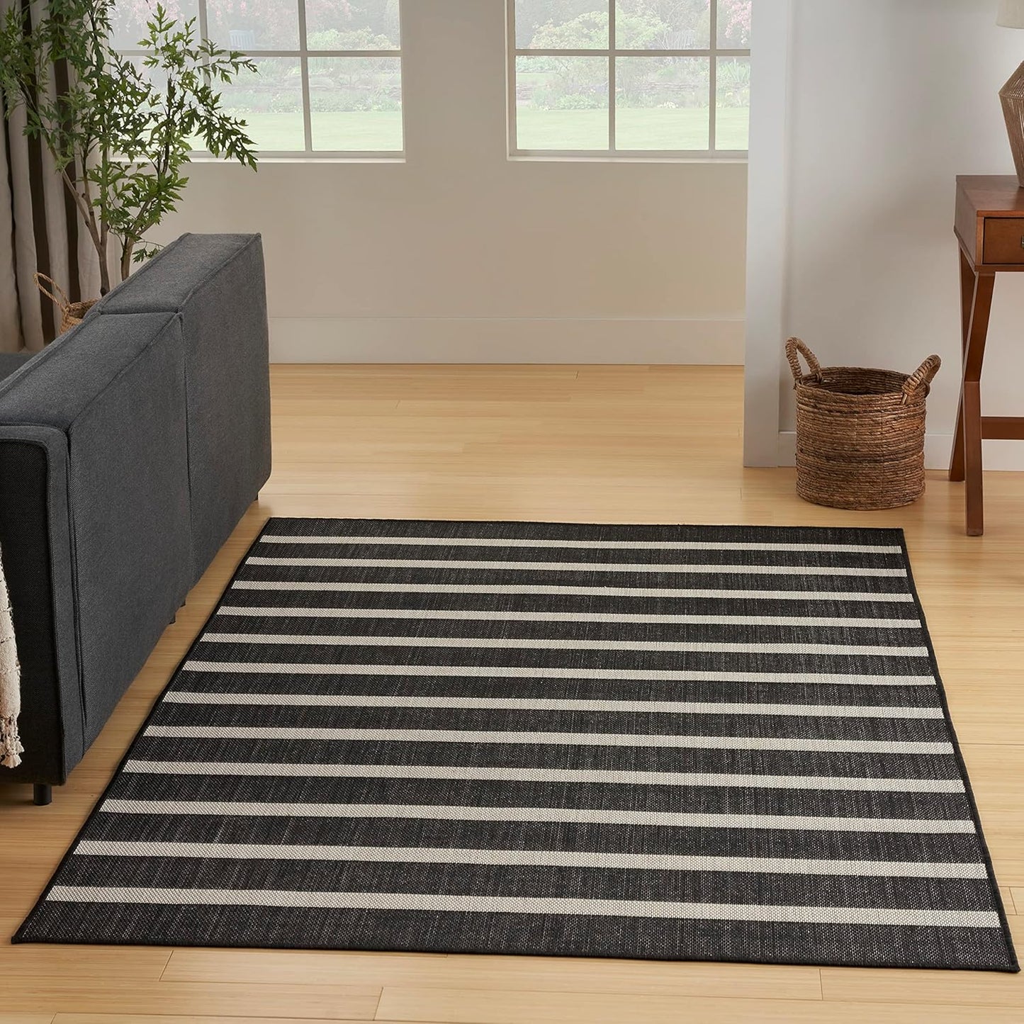 Nourison Home Positano Indoor/Outdoor Black Ivory 6' x 9' Area Rug, Easy Clean, Non Shedding, Bed Room, Living Room, Dining Room, Deck, Backyard, Patio (6x9)