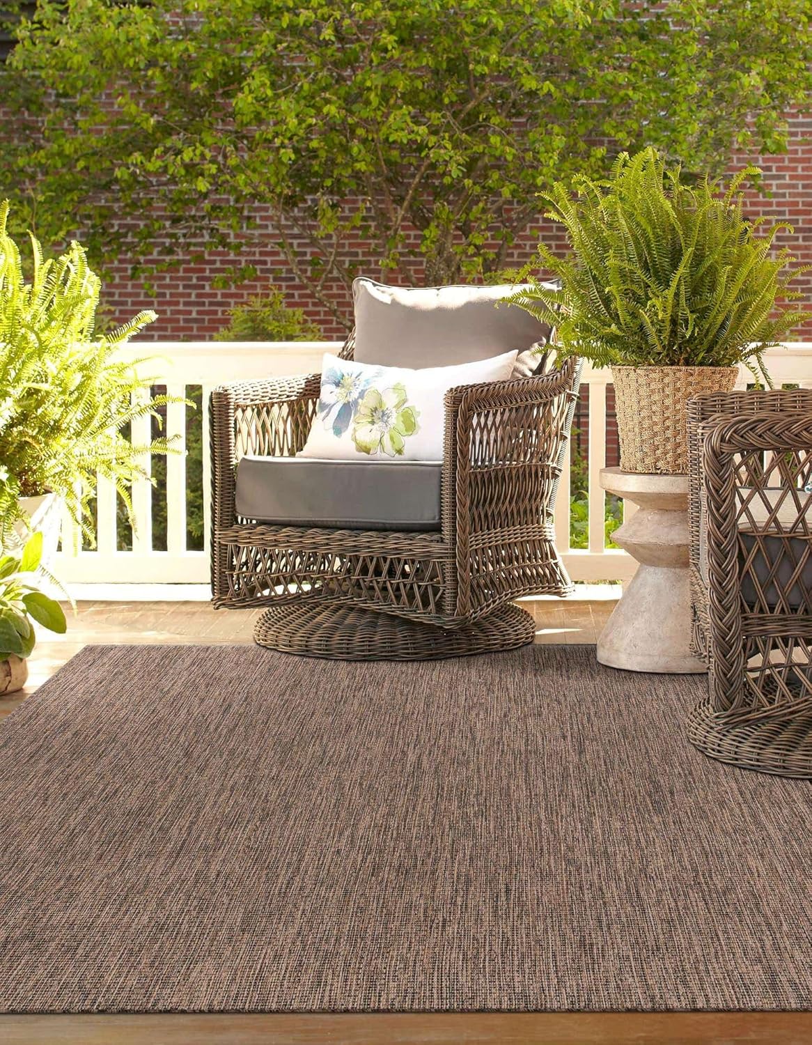 Unique Loom Outdoor Solid Collection Area Rug (5' 3" x 7' 1" Rectangle Light Brown/Ivory)