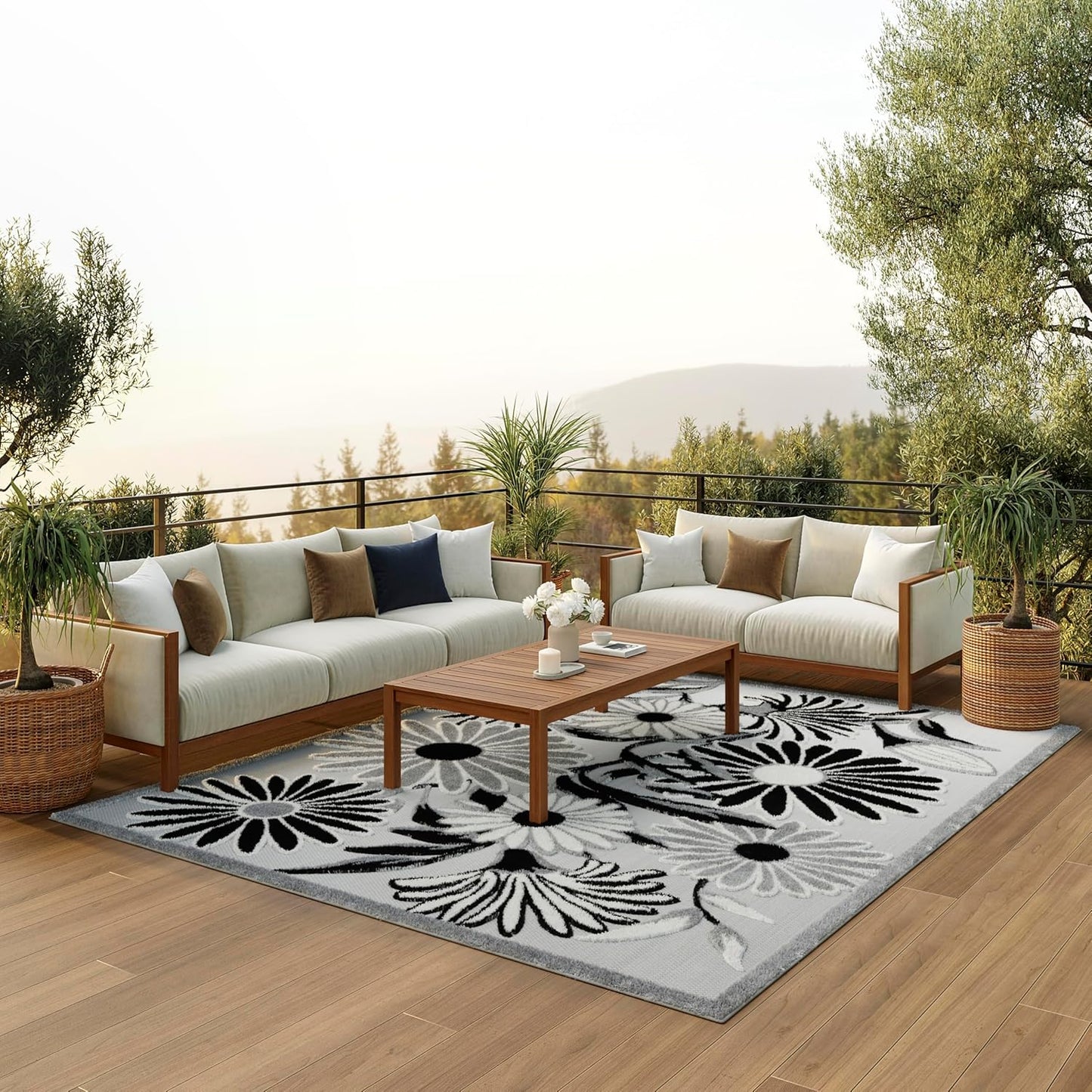 Nourison Home Aloha 7' x 10' Black White Fabric Contemporary Area Rug (7' x 10')