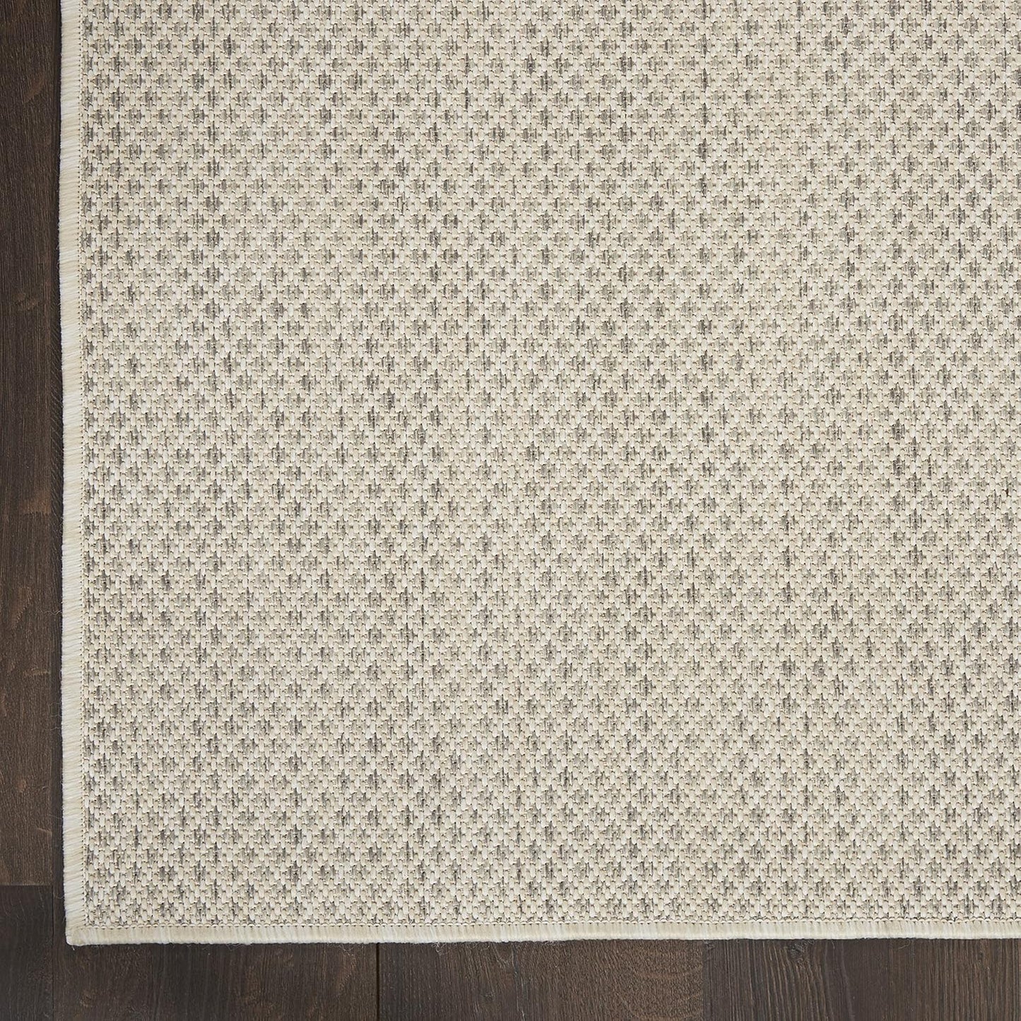 Nourison Home Courtyard 4' x Square Ivory Silver Fabric Modern Area Rug (4' Square)