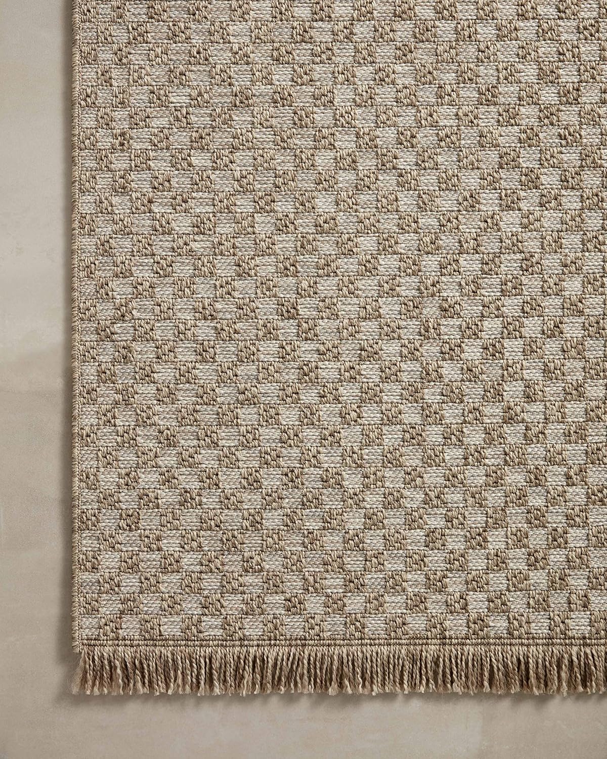 Loloi Dawn Collection Indoor/Outdoor DAW-02 Tan 2'-3" x 3'-9" Accent Rug
