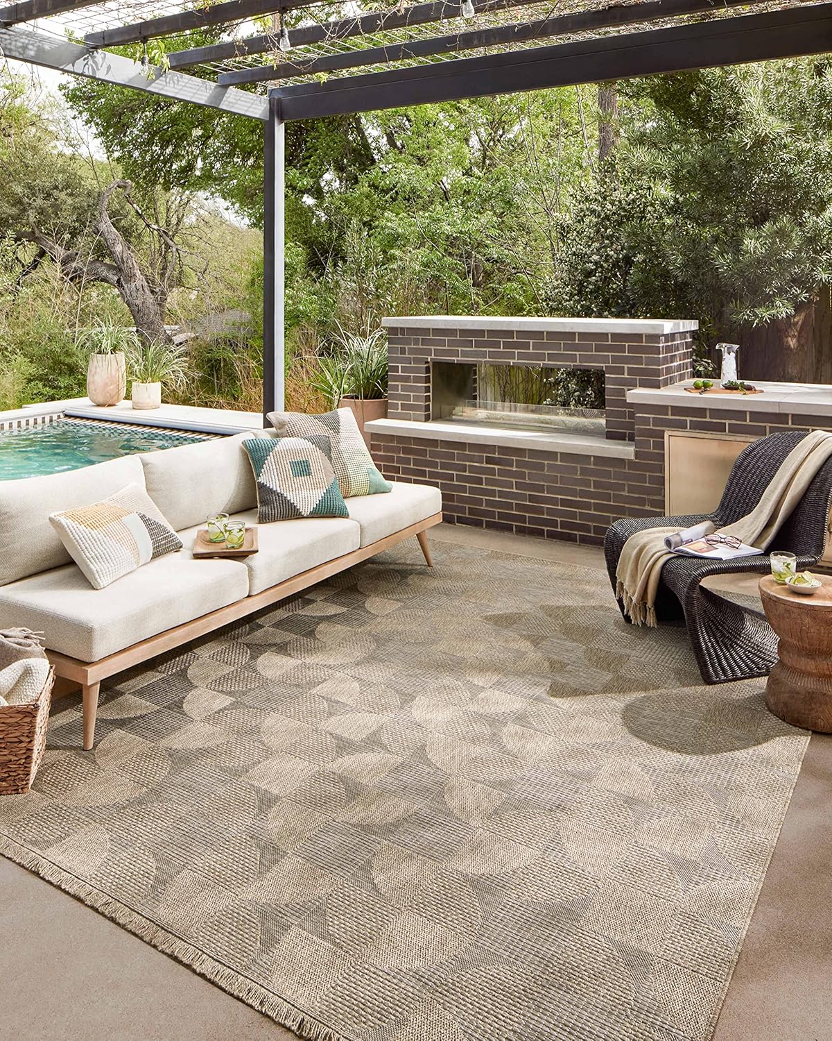 Loloi Dawn Collection Indoor/Outdoor DAW-08 Beige 2'-3" x 10'-0" Runner Rug