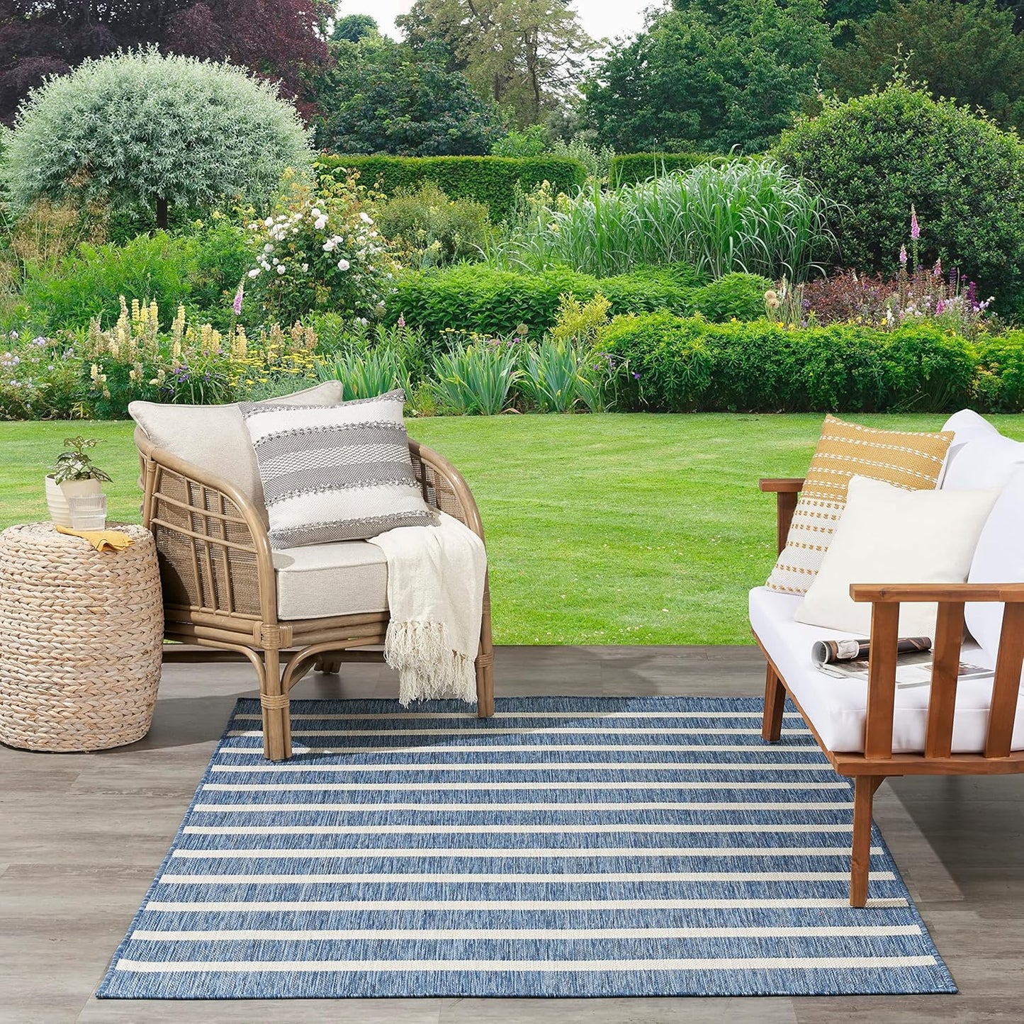 Nourison Home Positano Indoor/Outdoor Navy Ivory 5' x 7' Area Rug, Easy Cleaning, Non Shedding, Bed Room, Living Room, Dining Room, Deck, Backyard, Patio (5x7)