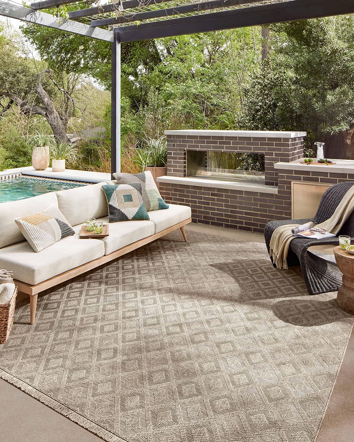 Loloi Dawn Collection Indoor/Outdoor DAW-07 Light Brown 11'-4" x 15' Area Rug