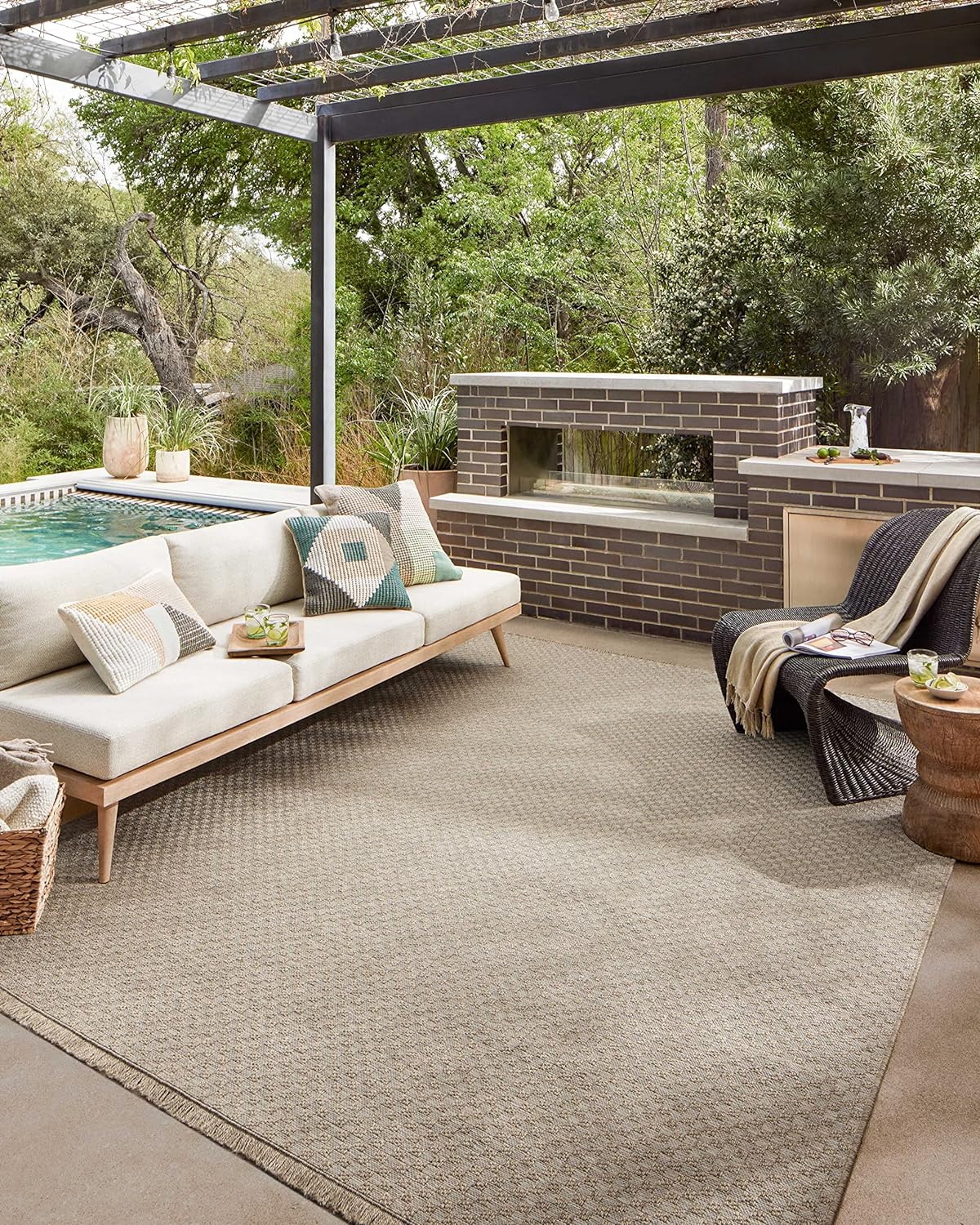 Loloi Dawn Collection Indoor/Outdoor DAW-02 Tan 8'-10" x 12'-2" Area Rug